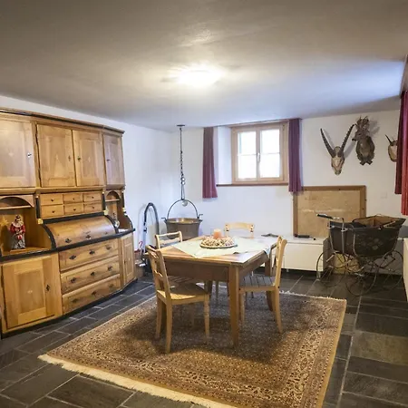 Apartamento Chasa Bugliet *